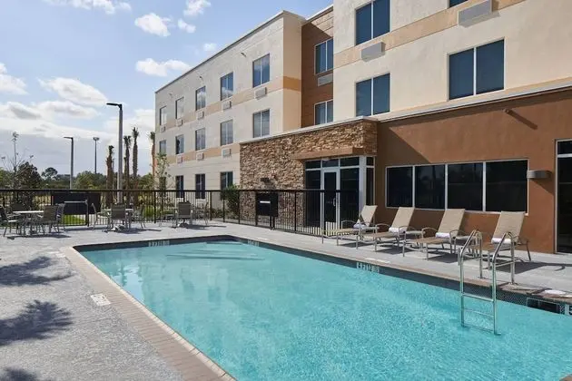 Fairfield Inn & Suites by Marriott Vero Beach - Havuz