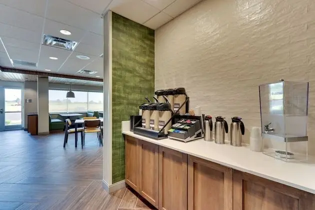 Fairfield Inn & Suites by Marriott Warsaw - Yerinde Yemek