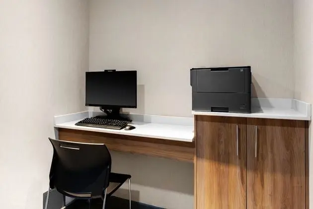 Fairfield Inn & Suites by Marriott Winnemucca - İş / Konferans