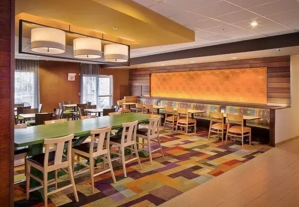 Fairfield Inn & Suites Monaca - Genel