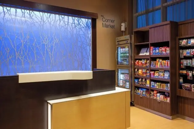 Fairfield Inn&Suites New York Queens/Fresh Meadows - Lobi