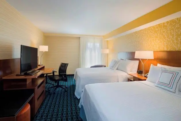 Fairfield Inn & Suites Paramus