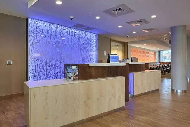 Fairfield Inn & Suites Philadelphia Willow Grove - Lobi