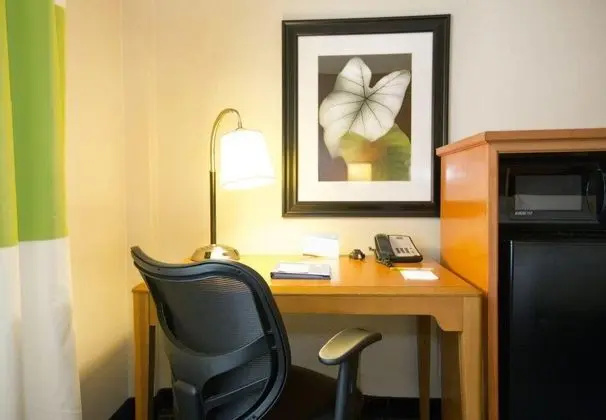 Fairfield Inn & Suites Pittsburgh New Stanton