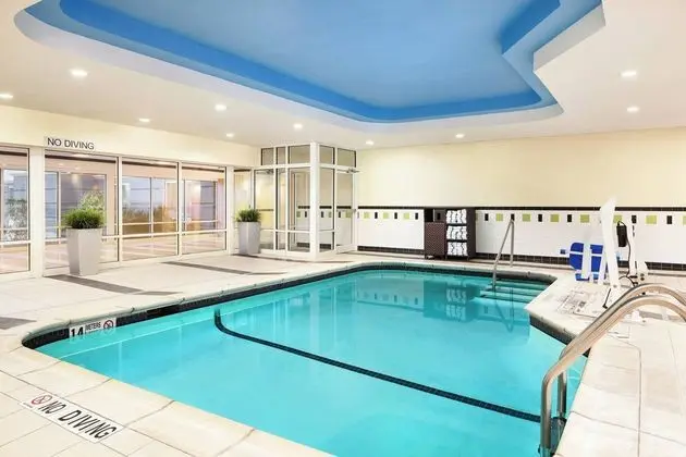 Fairfield Inn & Suites Plainville - Havuz