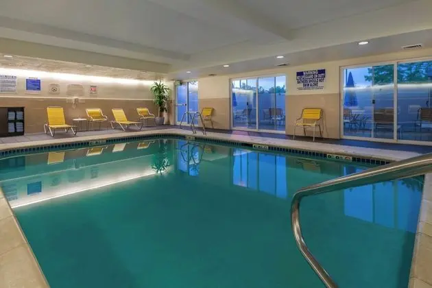 Fairfield Inn & Suites Salt Lake City South - Havuz
