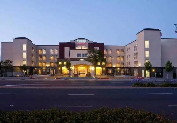 Fairfield Inn &Suites San Francisco Airpt/Millbrae