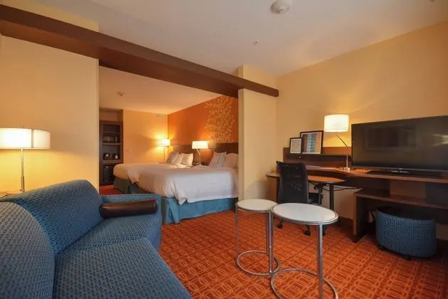 Fairfield Inn & Suites St. Louis Pontoon Beach