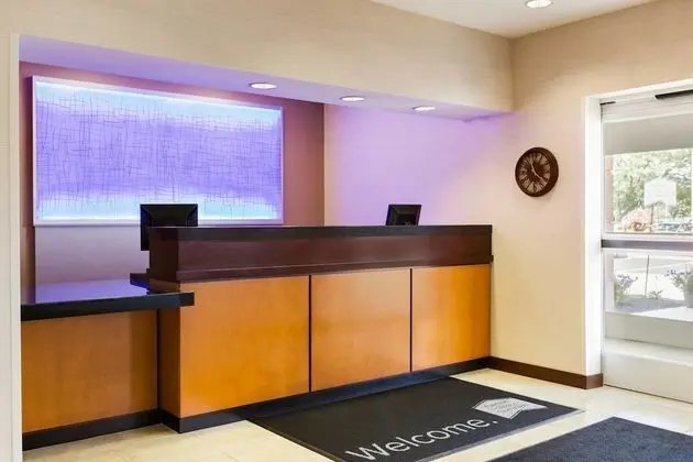 Fairfield Inn & Suites Toledo Maumee - Lobi