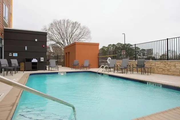 Fairfield Inn & Suites Tyler South - Havuz