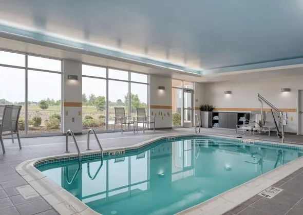 Fairfield Inn & Suites Washington Court House - Havuz