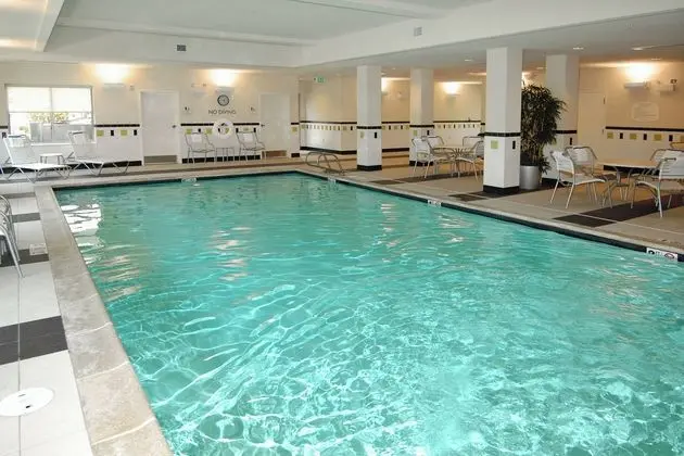 Fairfield Inn & Suites Wichita Downtown - Havuz