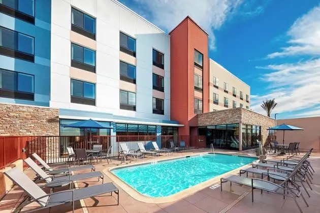 Fairfield by Marriott Inn & Suites Indio Coachella Valley - Havuz