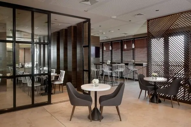 Fairfield by Marriott Lima Miraflores - Yerinde Yemek