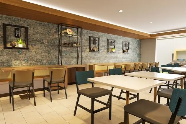 Fairfield by Marriott San Jose Airport Alajuela - Yerinde Yemek