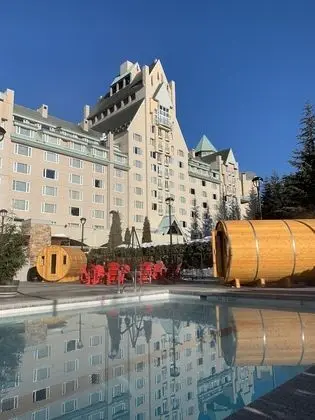 Fairmont Chateau Whistler - Havuz