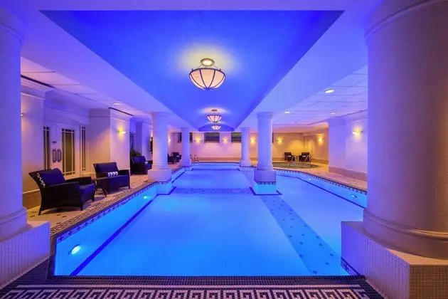 The Fairmont Palliser - Havuz