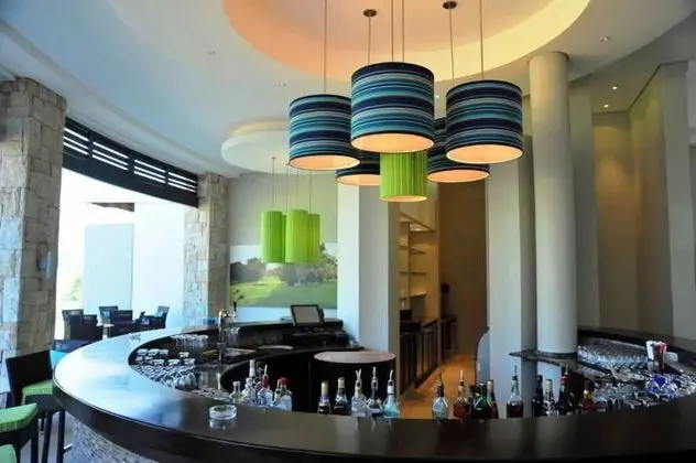 The Fairway Hotel & Golf Resort - Bar