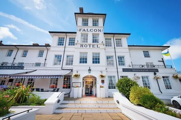 The Falcon Hotel - Dış Mekan