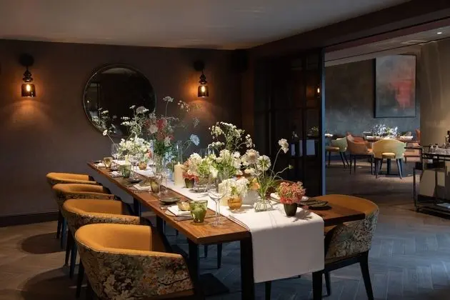 The Falcon Hotel - Yerinde Yemek