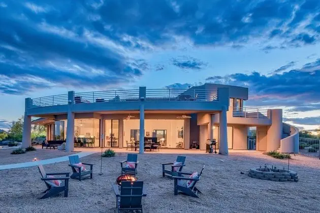 Fallbrook by Avantstay Secluded Home on 40acres W/pool, Rooftop & Trails! - İç Mekan