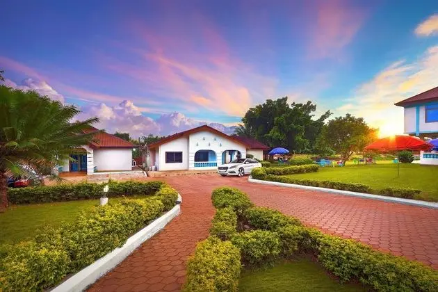 Falls Executive Guest House - Dış Mekan
