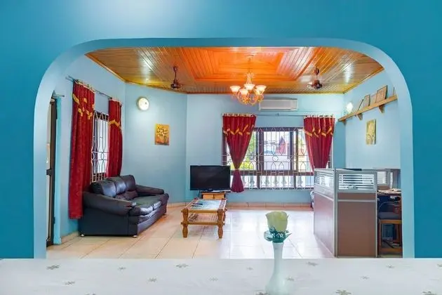 Falls Executive Guest House - Lobi