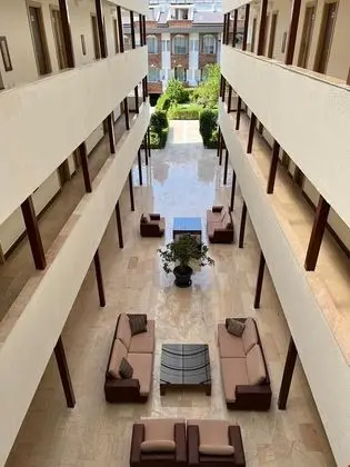 Fame Hotel - Lobi