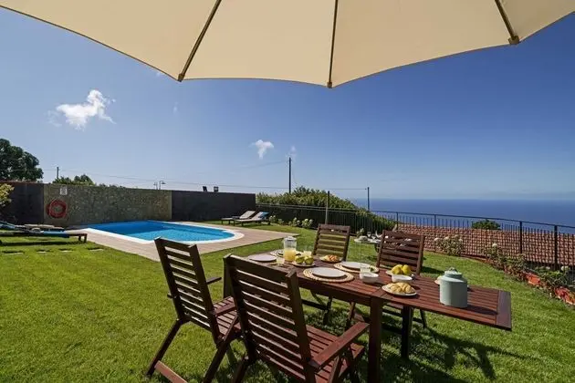 For Families With sea View and Heated Pool - Felicidade Rocha II - Havuz