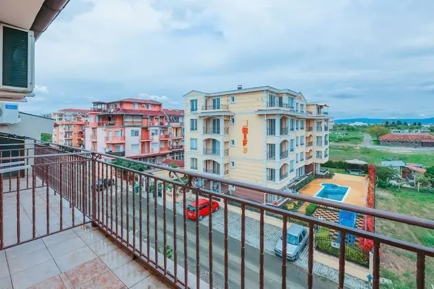 Family 2 Bedroom Apartment in Dafinka Guest House