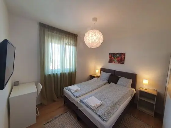 FAMILY APARTMENT HOUSE LUCIJA WITH POOL - Oda