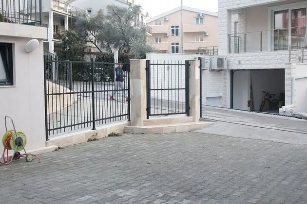 Family Apartments Budva - Dış Mekan
