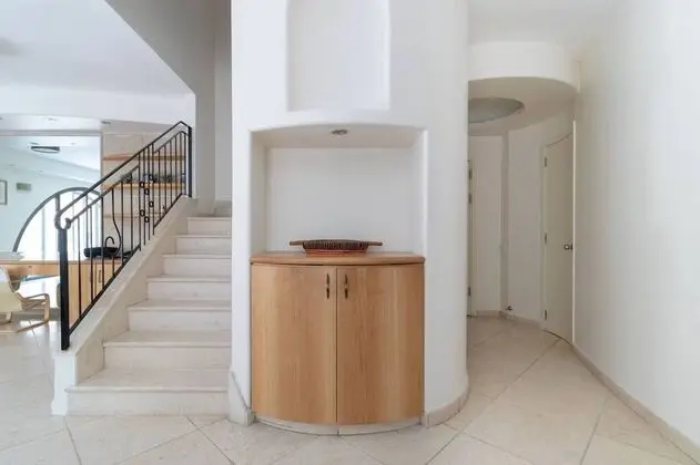 Family Apt & Garden in David's Village by FeelHome