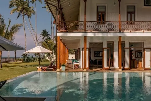 Family Beach Villa Located On An Incredible Beach - Oda