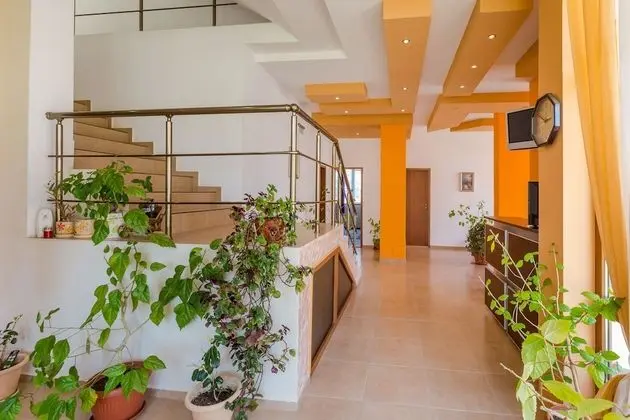 Family Double Room in Dafinka Guest House - Lobi