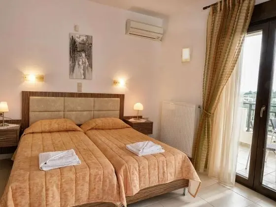 Family Friendly Villa Private Pool, Children's Play Area, Bbq, Spacious Garden, Near Beach - Oda