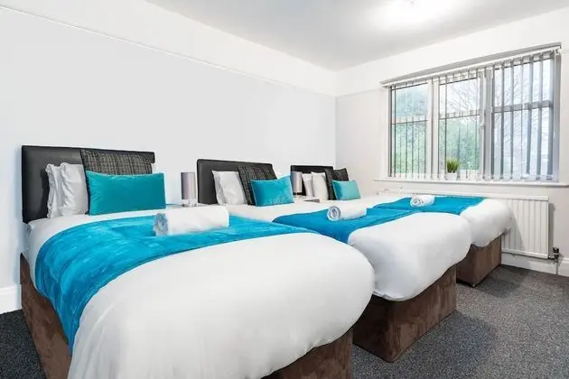 Family Home With Garden in Prime Birmingham Location