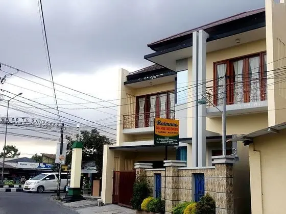 Family Home Ratmono JIH