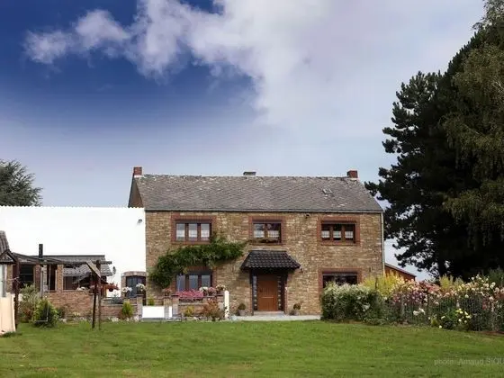 Family House with Large Garden & Games Room near Bambois Lake