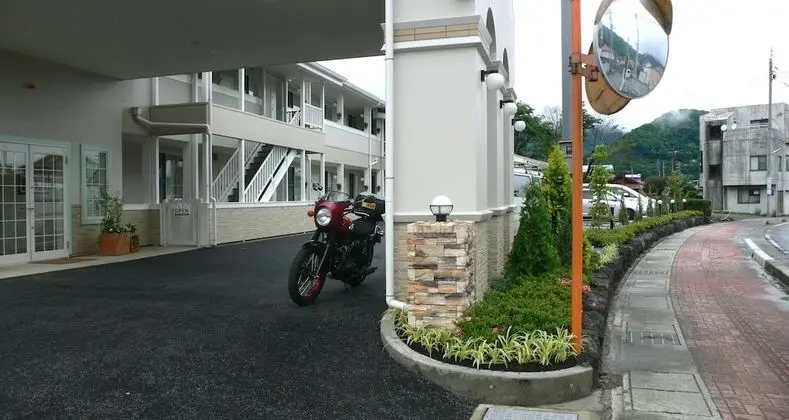 Family Lodge Hatagoya Fujitsuru - Dış Mekan