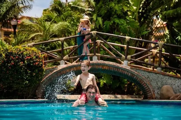 Family Luxury Suites by Velas Vallarta - All Inclusive - Havuz