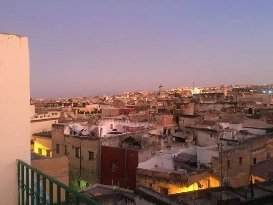 Family Room for 6 Peoples Sunny Riad Inside Medina Fes El Bali