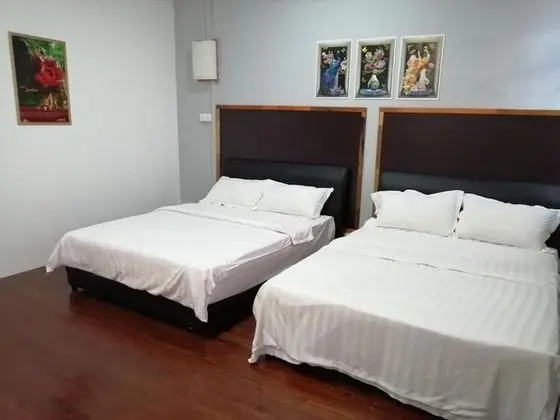 Family Room in Kuching, With Ac and Wifi