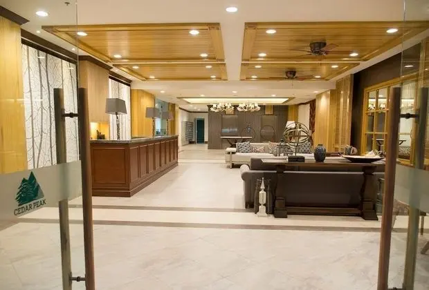 Family Suite Condotels at Cedar Peak - Lobi