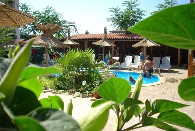 Family hotel Tropicana - Havuz