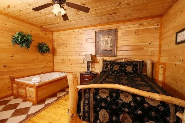 Family Valley Lodge - Six Bedroom Cabin - Oda