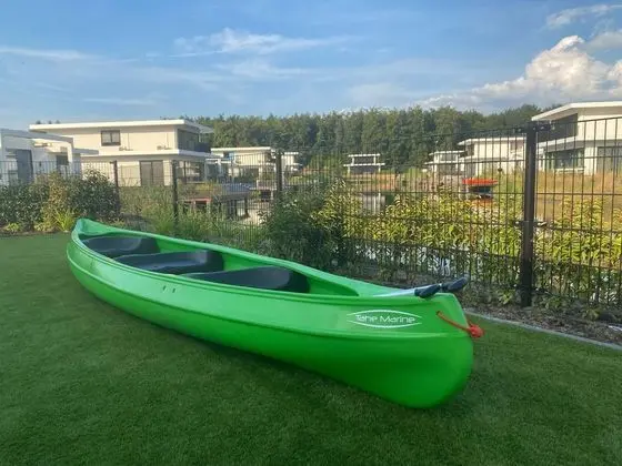 Family Villa in Zeewolde at the Waterfront With Recreation - Dış Mekan