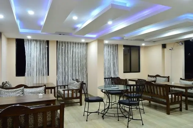 Famous House Kathmandu - Yerinde Yemek