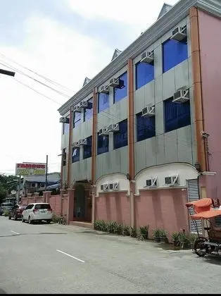 Famous Pension House II