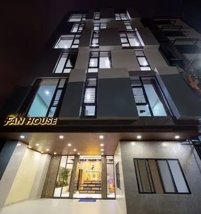 Fan House - Hostel